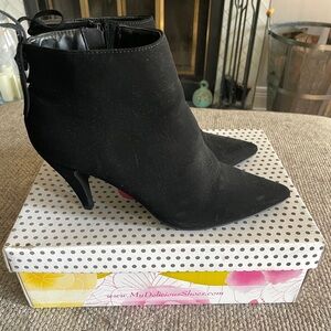 Black Ankle Boots for Women, tie detail on ankle, 8.5